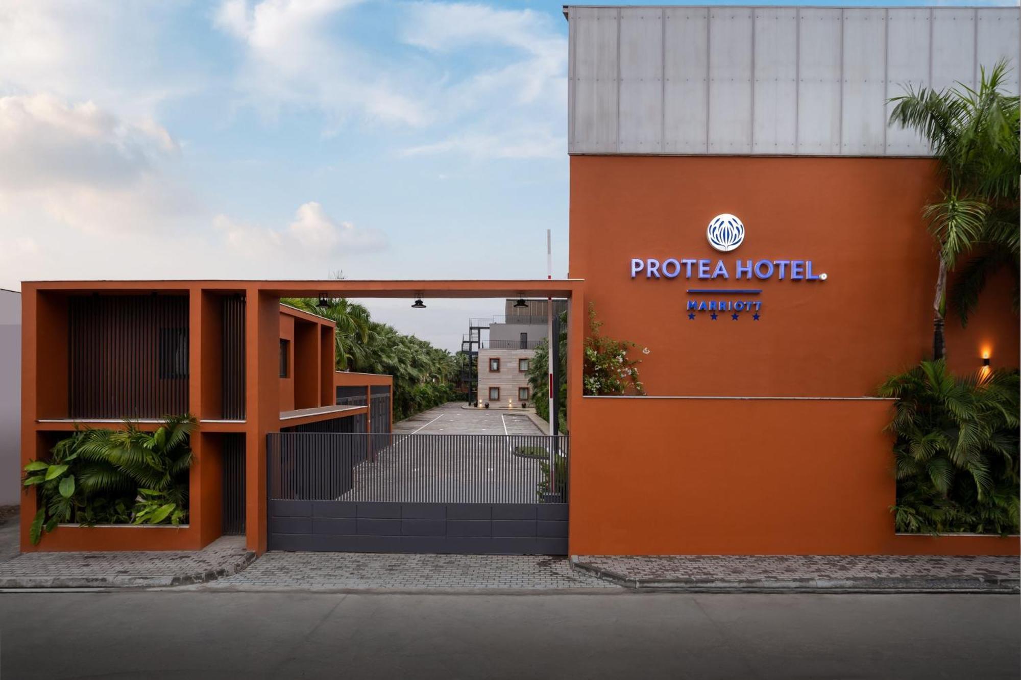 Protea Hotel By Marriott Luanda Exterior foto