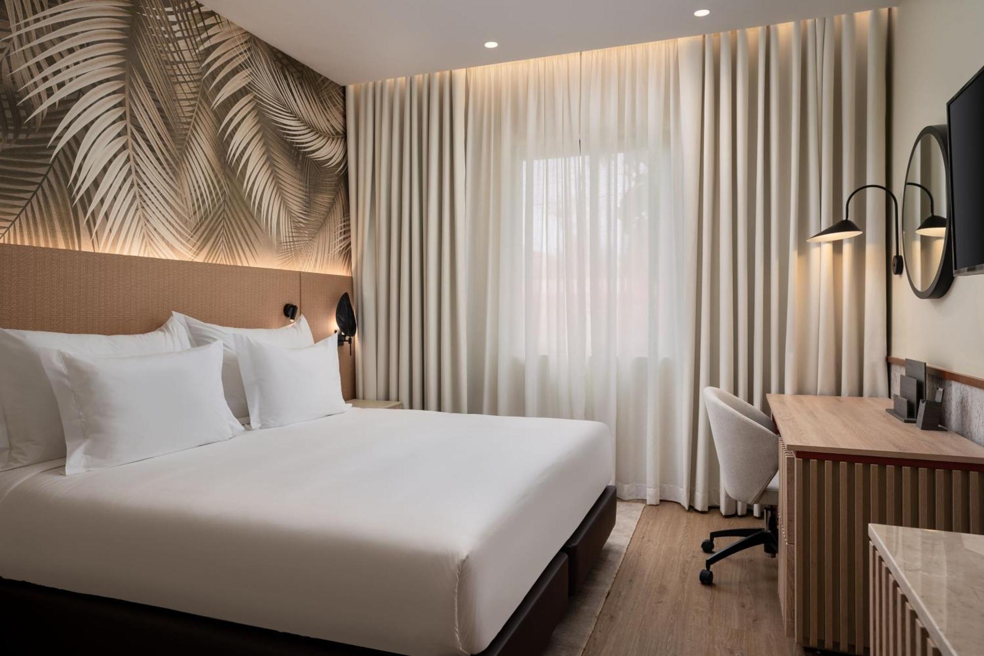 Protea Hotel By Marriott Luanda Exterior foto